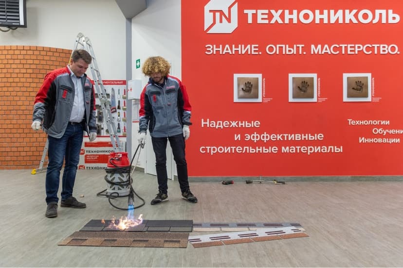 Отпуск, жара и ремонт: какие сезонные товары приносят профит летом